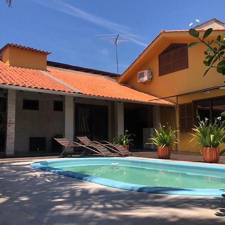 Linda Casa Com Piscina Em Bombinhas, Espaco Inteiro Eksteriør bilde