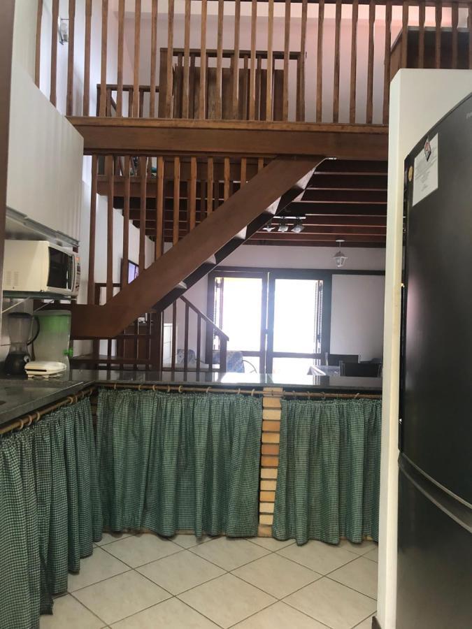 Linda Casa Com Piscina Em Bombinhas, Espaco Inteiro Eksteriør bilde