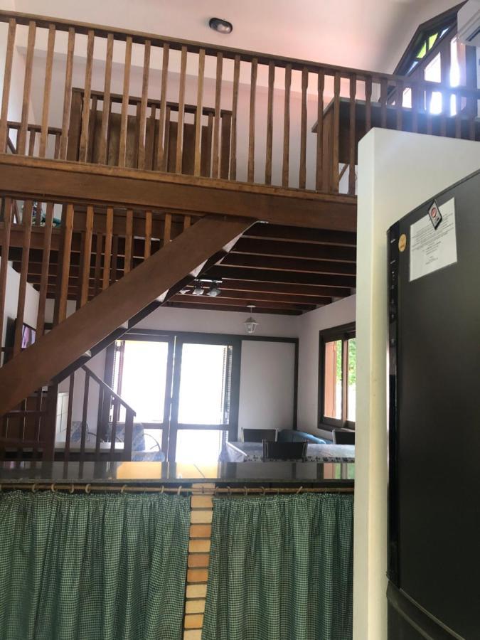 Linda Casa Com Piscina Em Bombinhas, Espaco Inteiro Eksteriør bilde