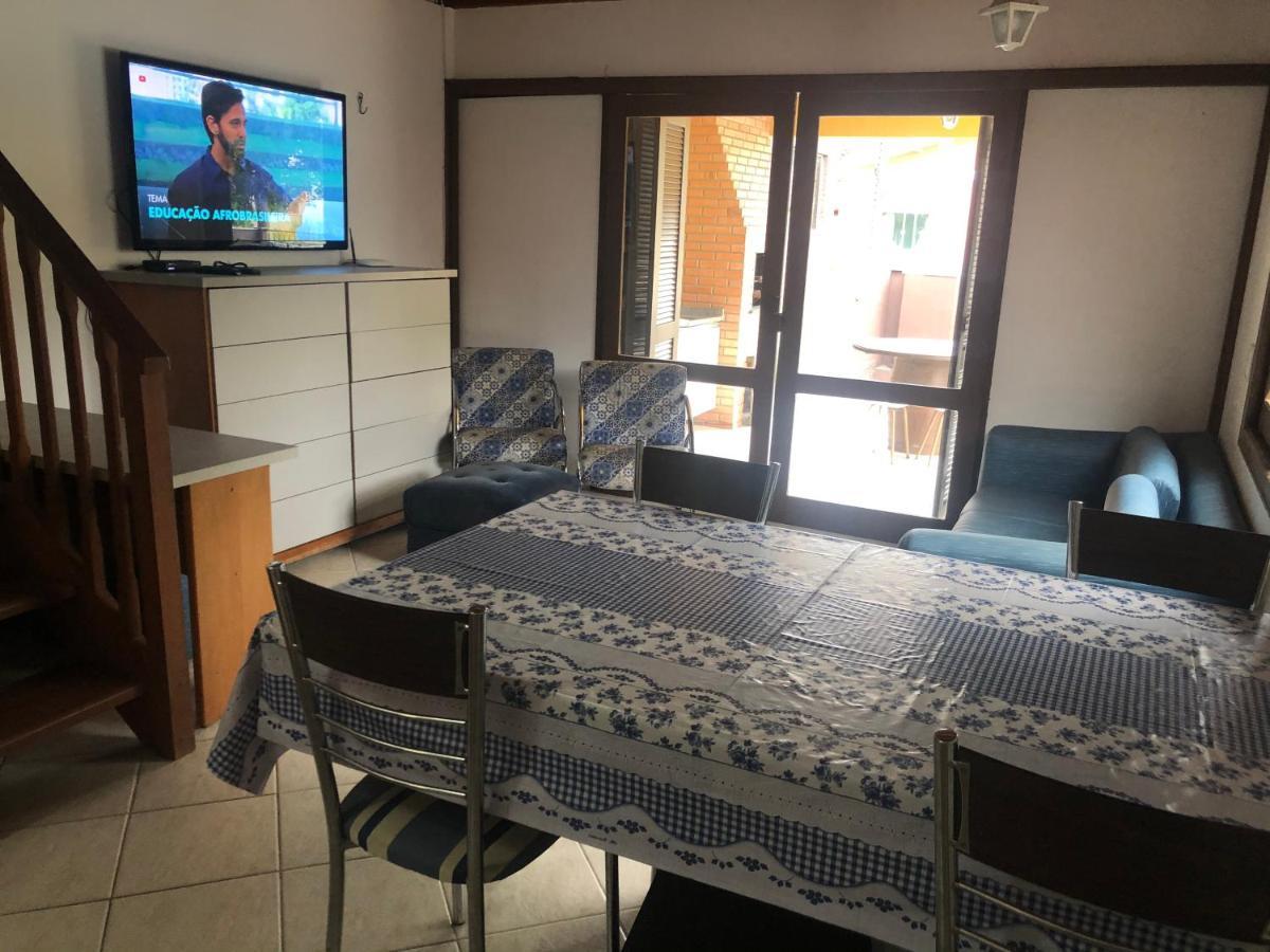 Linda Casa Com Piscina Em Bombinhas, Espaco Inteiro Eksteriør bilde